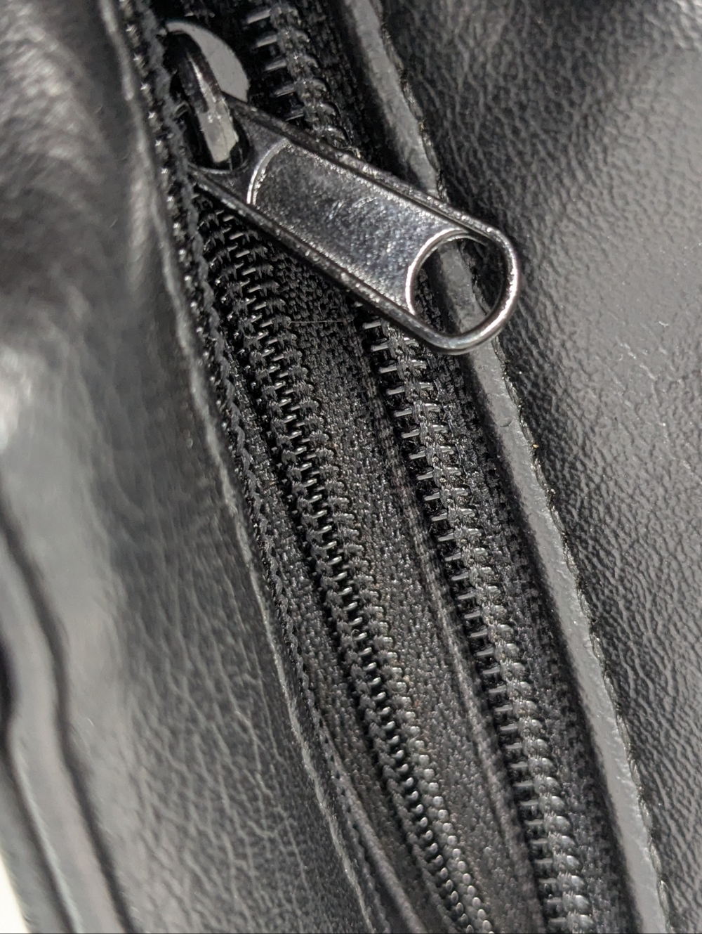 Esprit Black Smooth Leather Small Satchel Bag - Picture 14 of 15